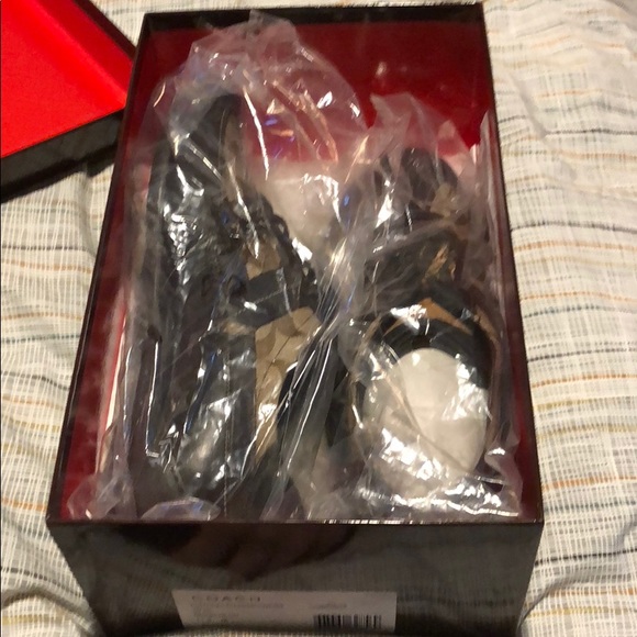 Coach shoes - Picture 5 of 5